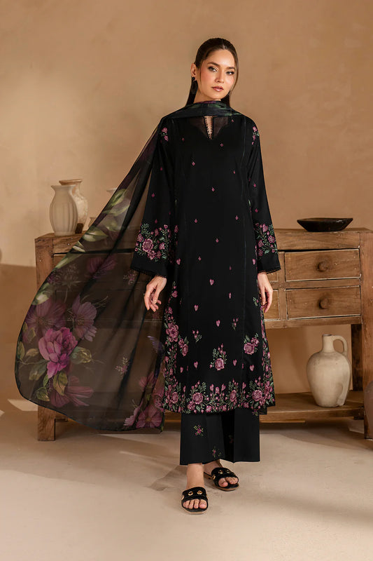 UE-477 Embroidered Lawn (Pre-Order)