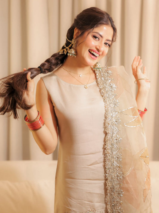 P-299 Sajal Ali (PRE-ORDER)