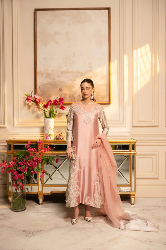 Noura (Pre-Order)