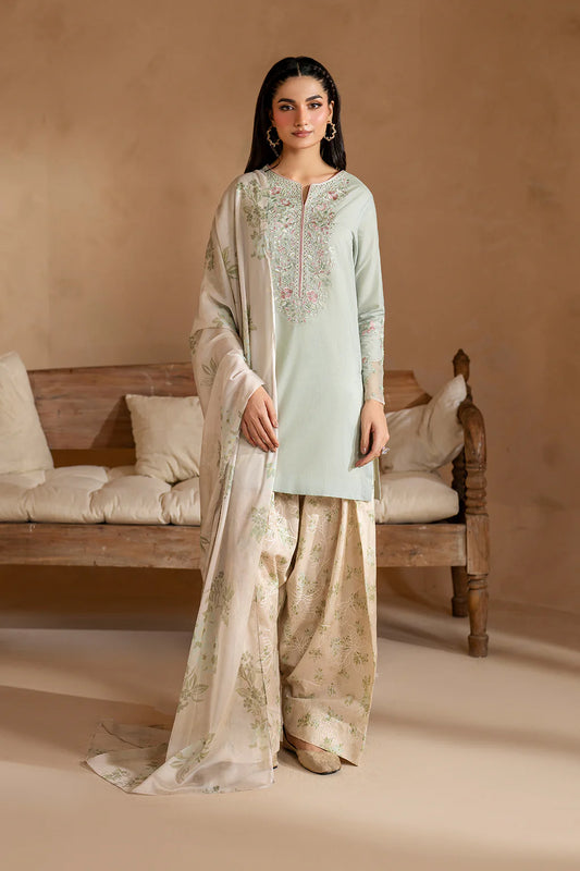 UE-472 Embroidered Lawn (Pre-Order)