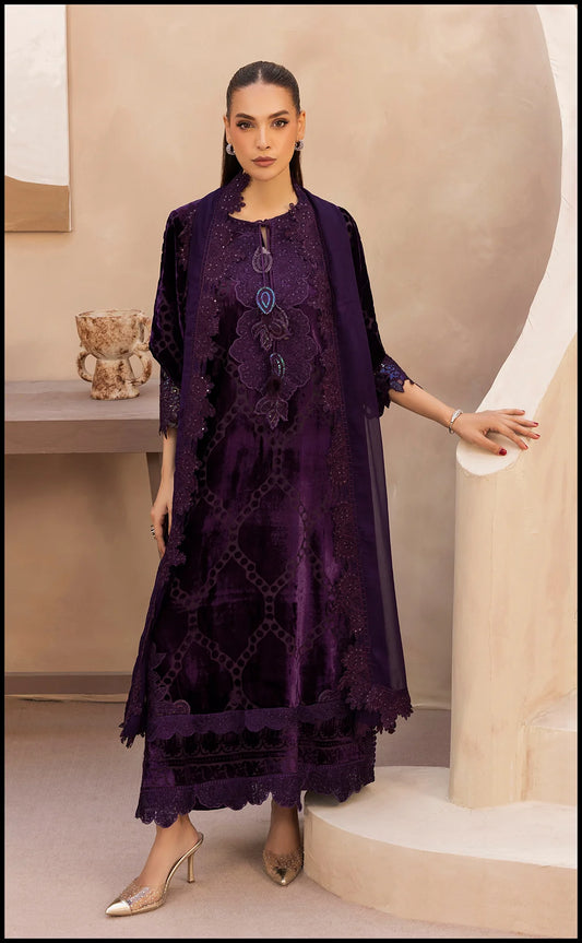 Twilight Charm (Pre-Order)