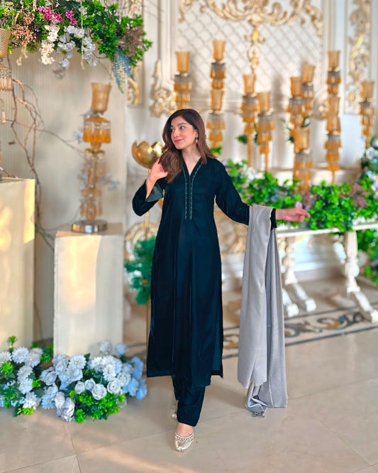 Velvet Dark Green Dress with Shawl (Pre-Order)